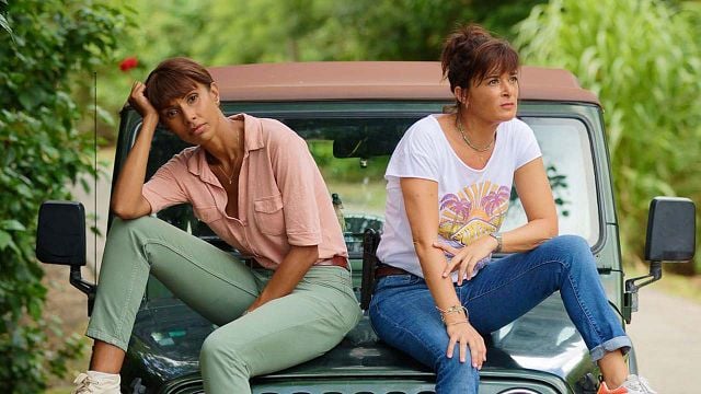 image de la news Tropiques Criminels sur France 2 : Sainte-Rose et Crivelli en froid pour la fin de la série ? Sonia Rolland fait une déclaration intrigante