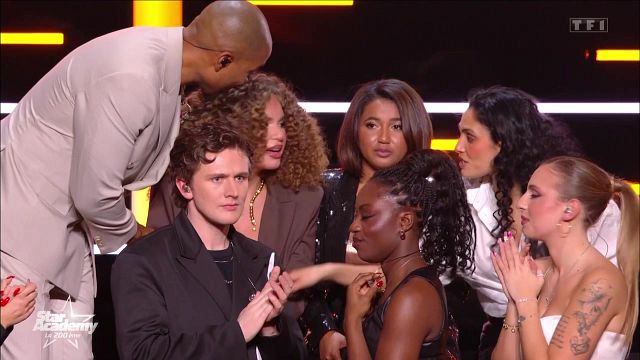 image de la news Star Academy : surprise, une ancienne candidate officialise la naissance de son premier enfant en direct