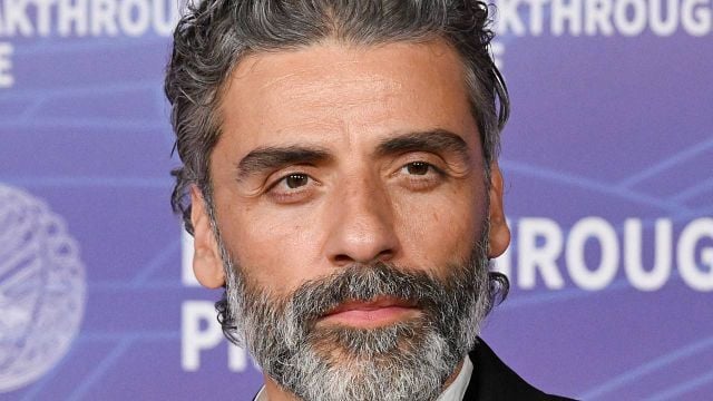 image de la news Oscar Isaac + Martin Scorsese : une affiche prestigieuse pour une mini-série thriller événement de Netflix !
