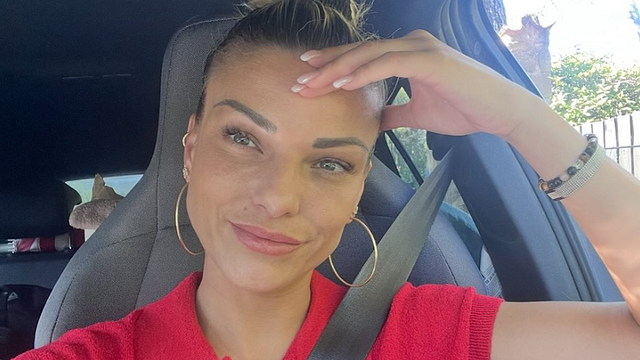 image de la news Mariés au premier regard : voici combien de kilos de valises Coralie a emporté pour s’installer avec Mickaël au Maroc !