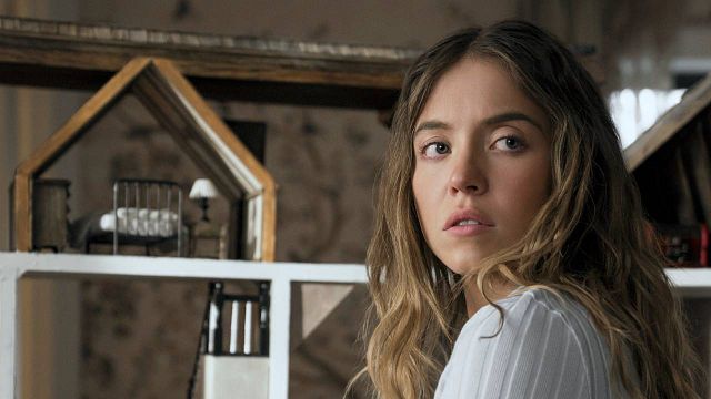 image de la news La Femme de ménage : la bande-annonce est-elle fidèle au roman ? Que pensent les internautes des premières images du film avec Amanda Seyfried et Sydney Sweeney ?