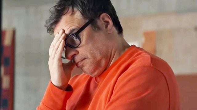 image de la news 6 épisodes, 30 minutes chacun, 0 temps mort : cette comédie britannique est la pépite qui parle du seul sujet que personne n'ose aborder