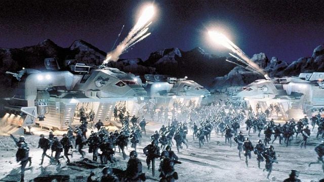 image de la news 30 ans après, les stars d'un des plus grands succès de la science-fiction des années 90 tournent un nouveau film ensemble