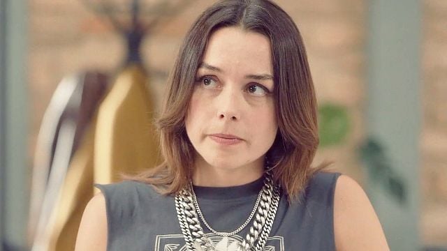 image de la news Plus belle la vie : et si Charlie, la nouvelle serveuse du Mistral, était la fille de Vanessa Kepler ? Nos théories