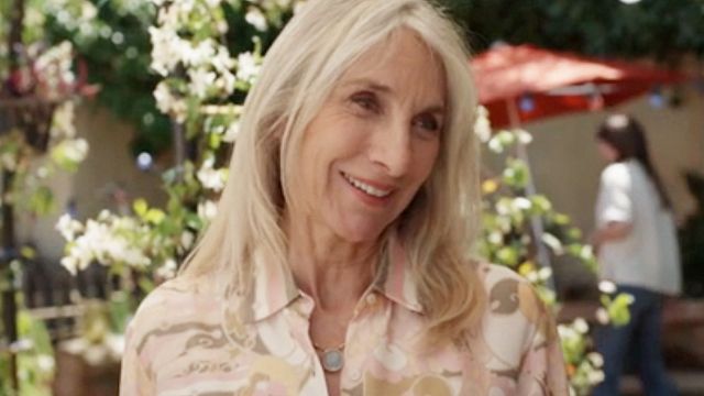 image de la news Un si grand soleil : "Tu es très beau"... Clémence tente-t-elle de séduire Alain ?