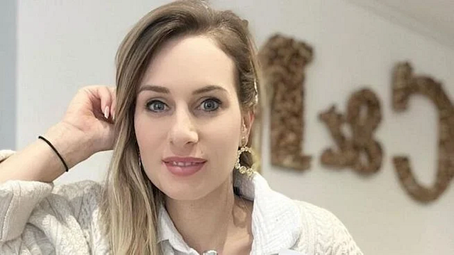 image de la news Familles nombreuses : "C'est un petit peu bancal...", Camille Santoro donne des précisions après son passage à la mairie