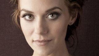 image de la news Le nouvel emploi à temps plein d'Hilarie Burton 
