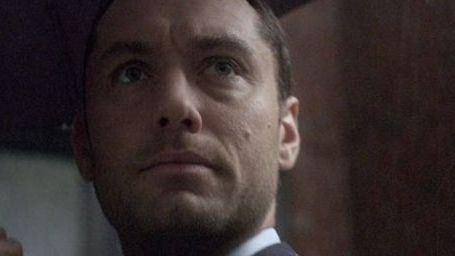 image de la news "Jane got a gun" : Jude Law claque la porte à son tour !