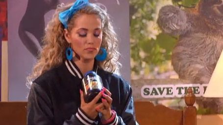 image de la news "Danse avec les stars" : Elizabeth Berkley parodie "Sauvés par le gong" ! [VIDEO]