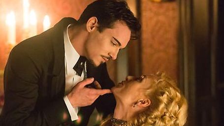 Audiences US du Vendredi 1er Novembre : "Dracula" chute lourdement