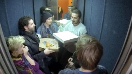 image de la news Shia LaBeouf : touchez son âme et prenez l'ascenseur avec lui ! 