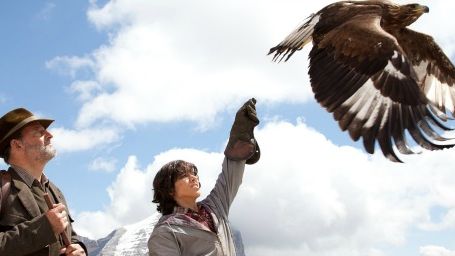 image de la news Bande-annonce poétique de L’Aigle et L’Enfant : Jean Reno en communion avec la nature