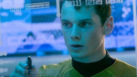 image de la news Star Trek Sans Limites : J.J. Abrams ne remplacera pas Anton Yelchin