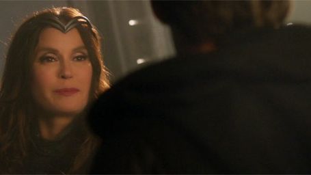 image de la news Supergirl : premier aperçu de Teri Hatcher et de Kevin Sorbo dans la saison 2 [SPOILERS]
