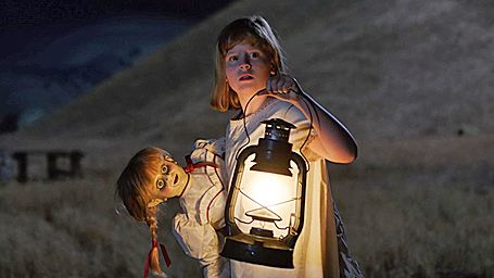 image de la news Nouvelle bande-annonce Annabelle 2 : la poupée possédée se fait une copine