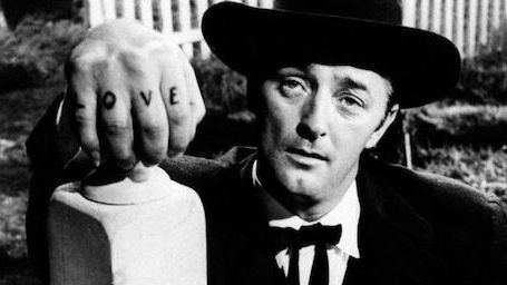 image de la news Robert Mitchum : 20 ans après sa mort, retour sur le tournage de La Nuit du chasseur