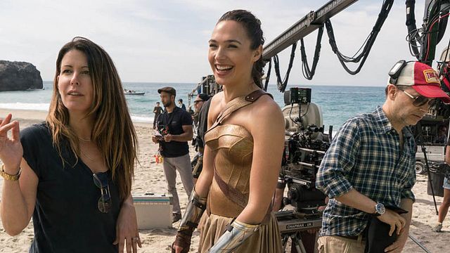 Wonder Woman 2 : contrat record pour la réalisatrice Patty Jenkins ?