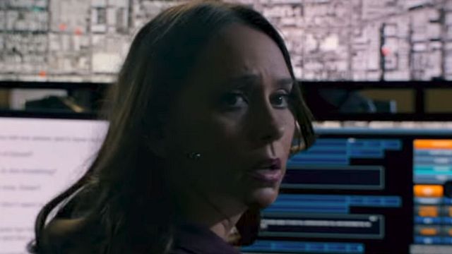image de la news 9-1-1 saison 2 : le cas médical censuré que vous ne verrez pas !
