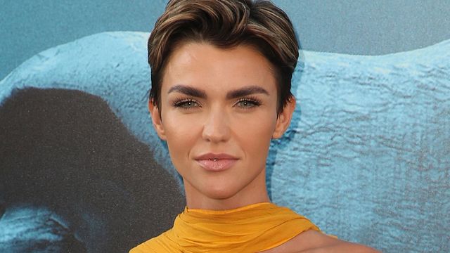 image de la news Batwoman : face aux critiques sur son orientation sexuelle, Ruby Rose quitte Twitter