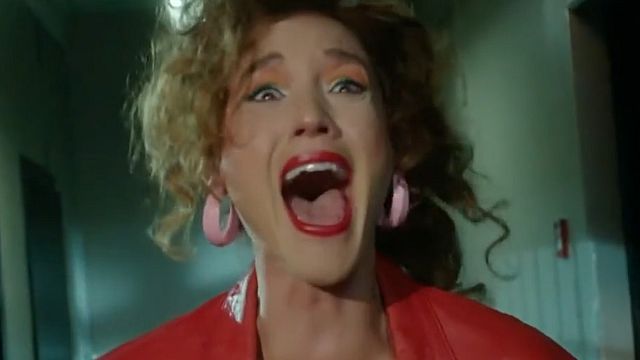 image de la news Supernatural saison 14 : Dean, Sam et un homme à la hache dans le teaser de l'épisode 4