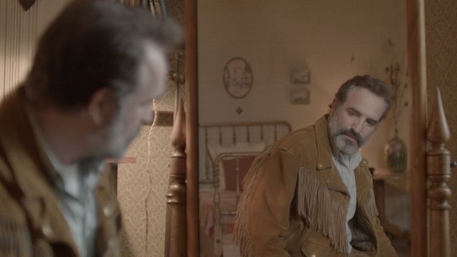 image de la news Cannes 2019 - Le Daim : Jean Dujardin obsédé par sa veste dans la bande-annonce du nouveau Quentin Dupieux