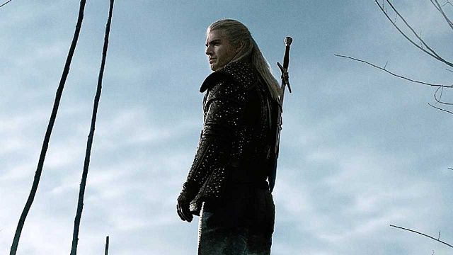 image de la news The Witcher sur Netflix : une affiche et une nouvelle photo d'Henry Cavill en Geralt de Riv