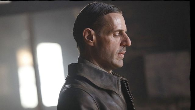 image de la news De Gaulle : Lambert Wilson et un historien commentent la figure du général