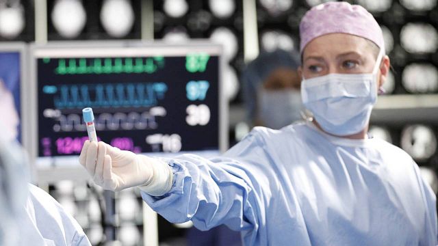 image de la news Grey's Anatomy saison 16 : pas de vraie fin après l'arrêt du tournage à cause du coronavirus