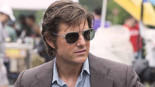 image de la news Barry Seal sur Netflix : tournage endeuillé, Tom Cruise pilote pour de vrai... 5 choses à savoir sur ce film à la Narcos