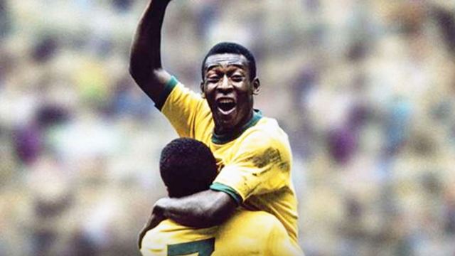 Pelé sur Netflix : une bande-annonce pour le documentaire sur la légende du foot