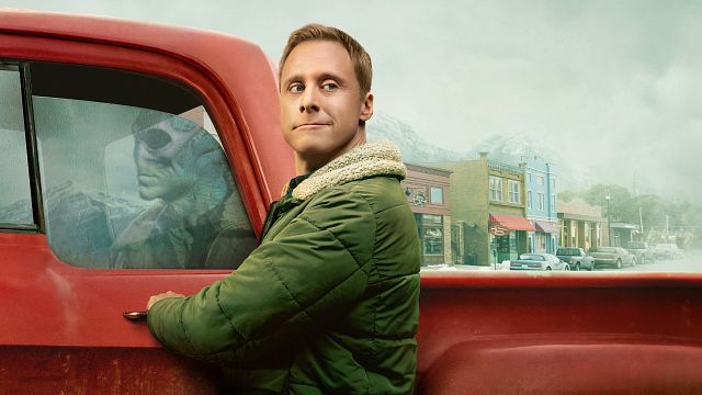image de la news Resident Alien sur SYFY : c'est quoi cette série mêlant science-fiction et humour ?