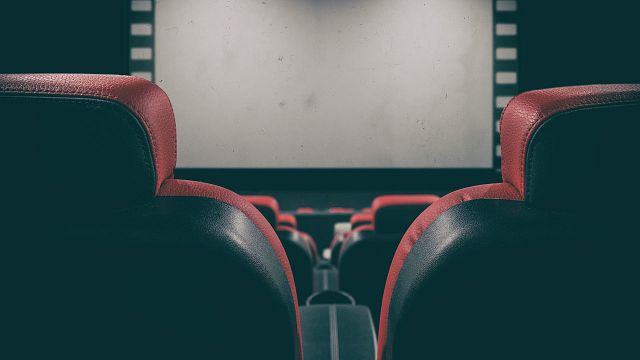 image de la news Cinémas à l'arrêt : le Conseil d'Etat maintient la décision de fermer les salles