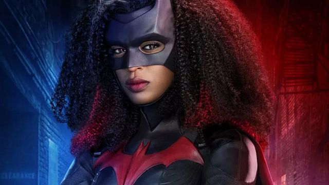 image de la news Batwoman : un acteur principal quitte la série après deux saisons