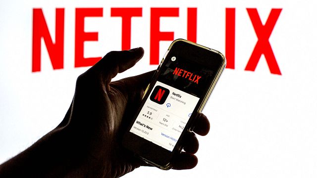 image de la news Netflix : la publicité arrive et 300 employés sont licenciés !