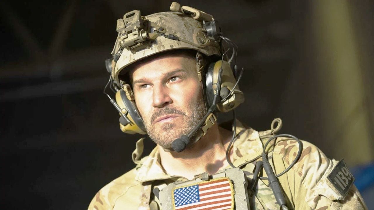 "SEAL Team m'a sauvé la vie" : David Boreanaz (Jason Hayes) bouleversé par le témoignage d'un fan de la série