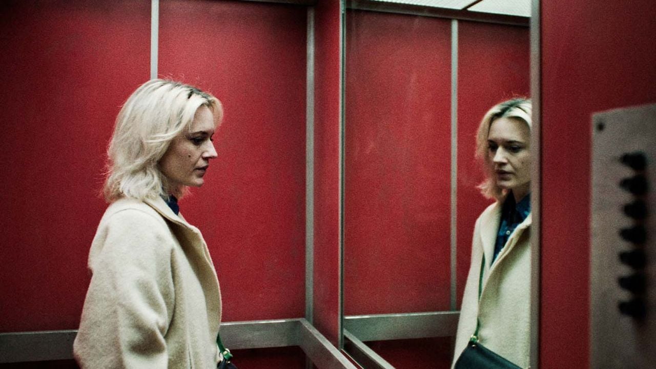 Perla: Intensive and Feminist Drama in the Heart of the Communist Czechoslovak 1980 Perla: Intensive and Feminist Drama in the Heart of the Communist Czechoslovak 1980