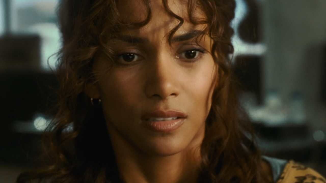 ‘Scary Movie’: Halle Berry Was A Total Flop, But Learned 3 Lessons From It