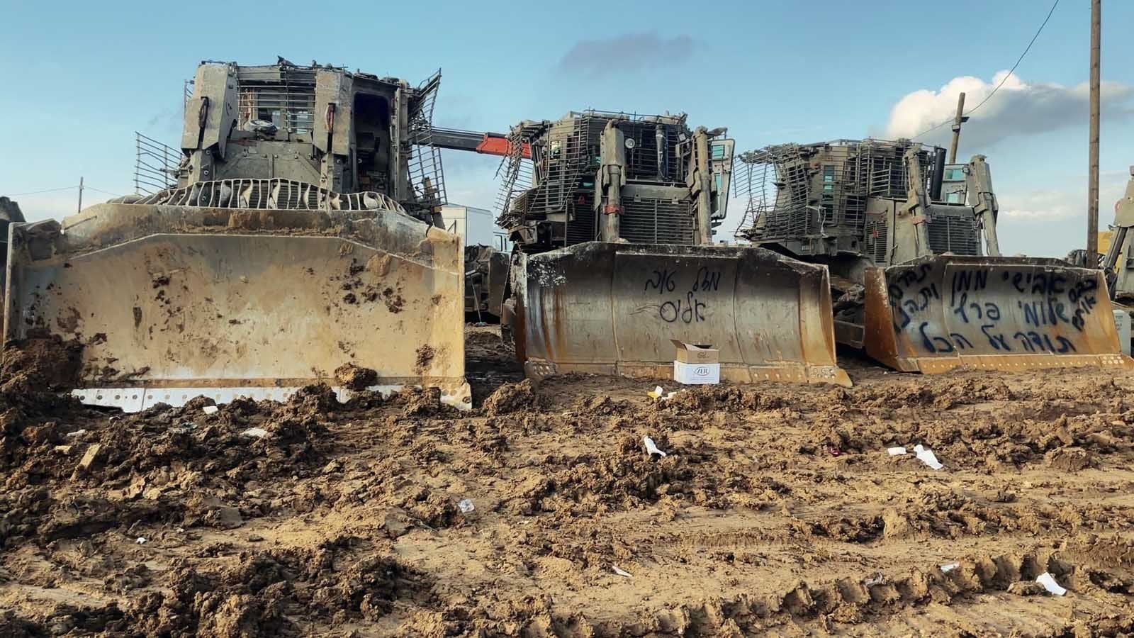 « Collapse (Face à Gaza) » : un documentaire intensément provocant et nécessaire, salué par la critique — Cinéma & Films