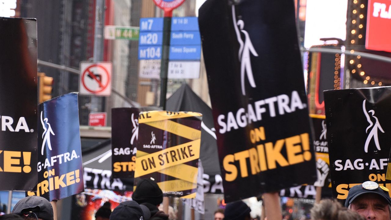 Hollywood: Strike ends, actors reach agreement after 118 days of mobilization