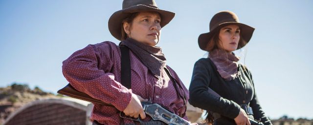 Merritt Wever et Michelle Dockery