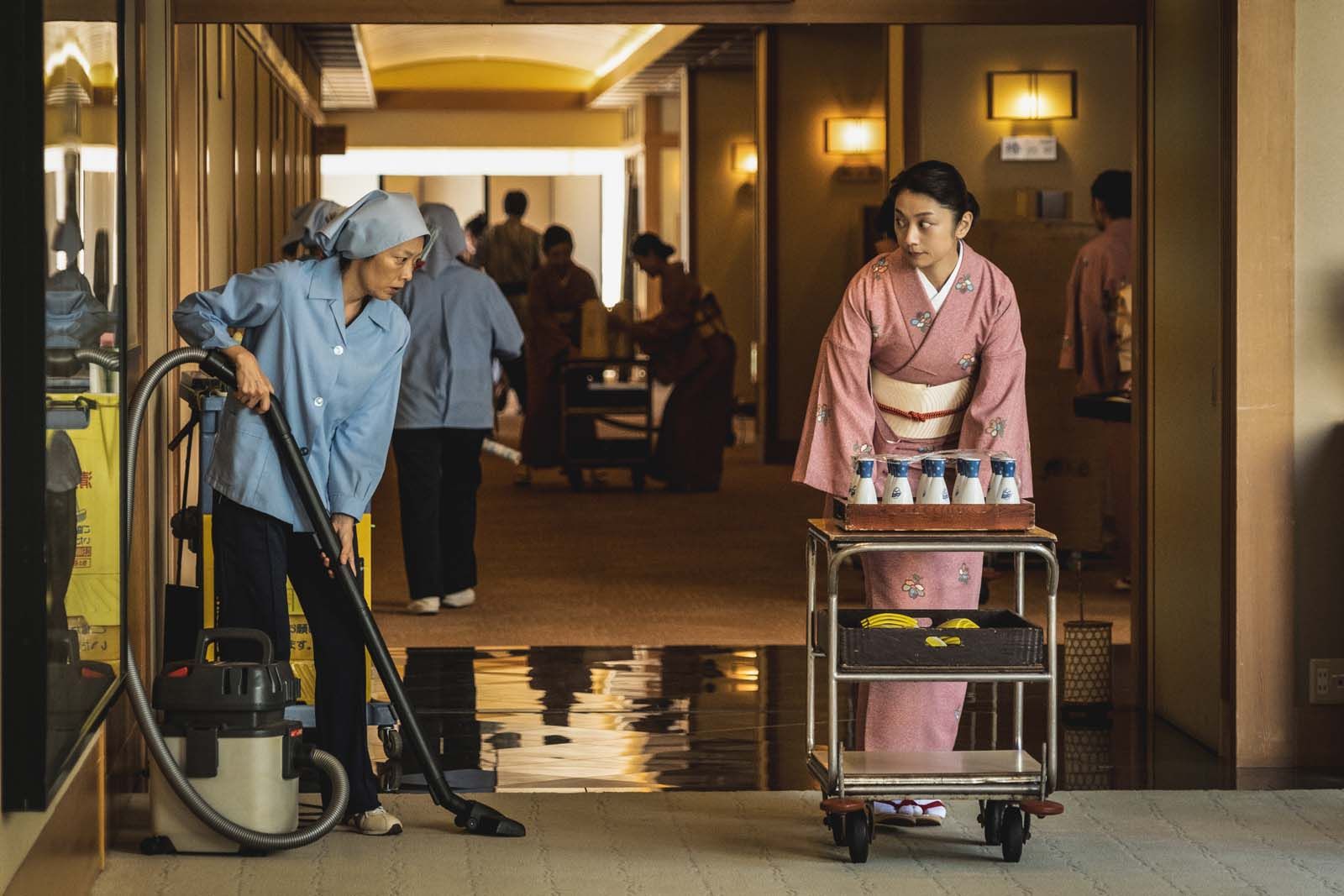Les Escrocs de Tokyo Photo Eiko Koike 4 sur 12 AlloCiné