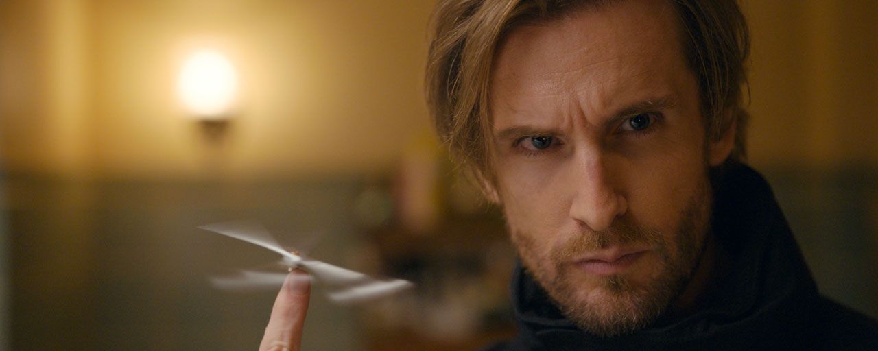 Philippe Lacheau dans Chien et Chat