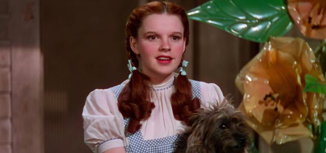 Judy Garland dans le rôle de Dorothy dans Le Magicien D'Oz