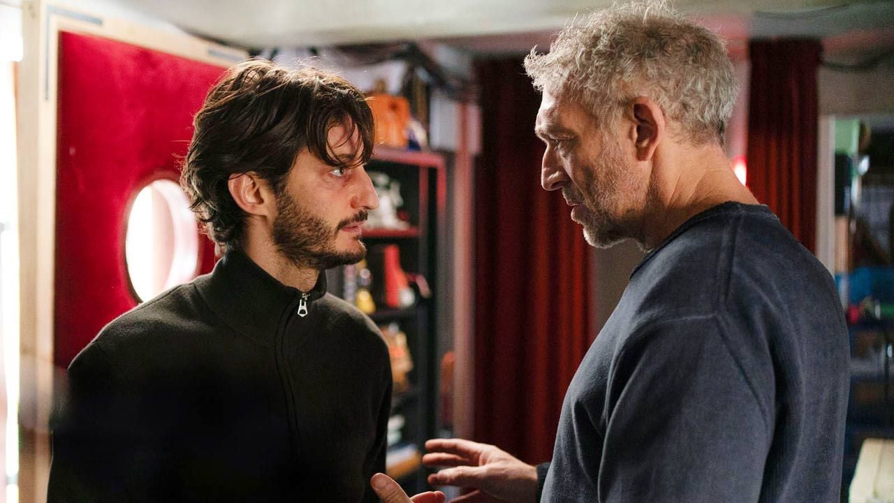 Pierre Niney + Virginie Efira + Vincent Cassel : une date de sortie et des premières images pour l'un des films français événements de 2026 !