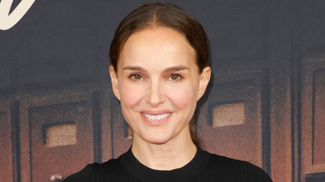 "C'était génial" : Natalie Portman a appris le français grâce à cette comédie culte avec Thierry Lhermitte