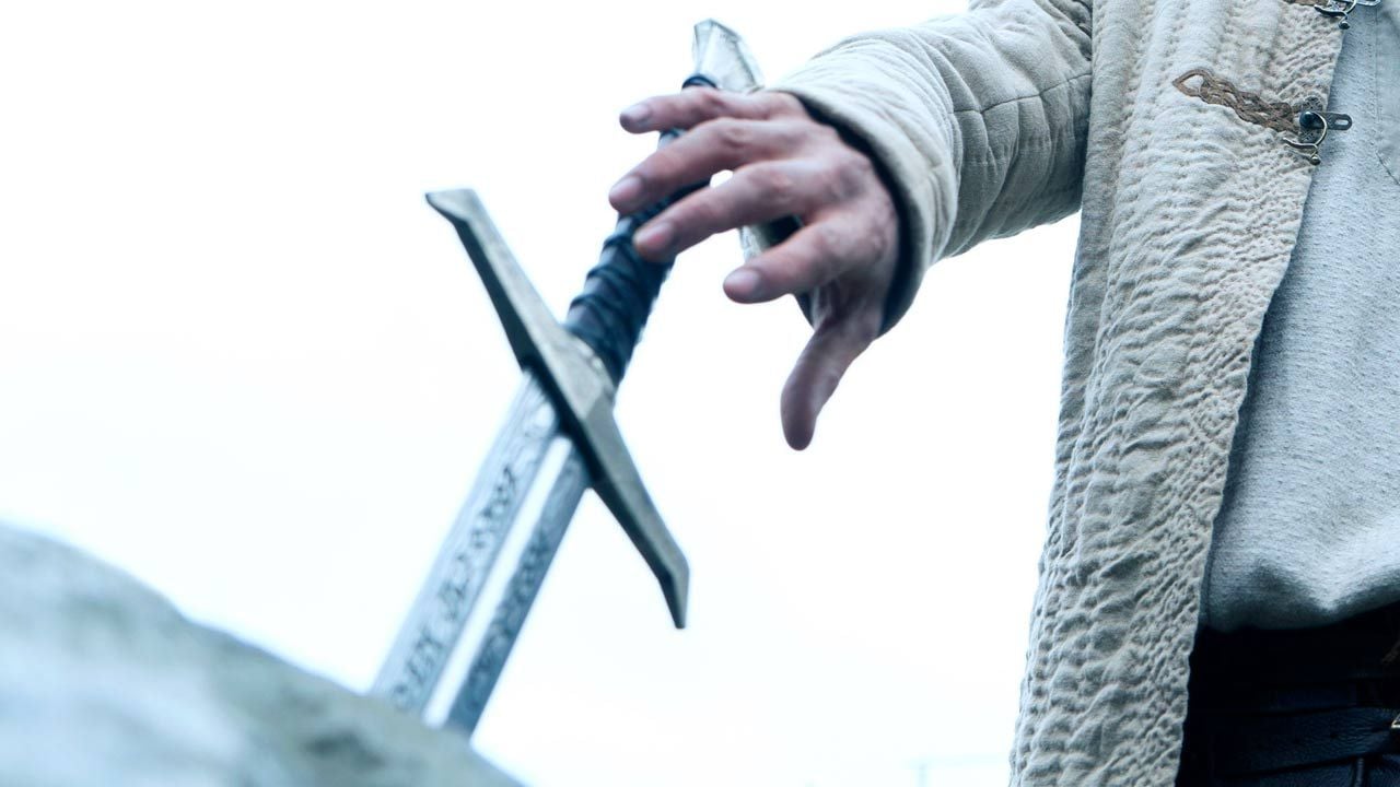 Un Kaamelott version américaine : avec 107 millions de dollars de perte, ce film historique a fait beaucoup moins bien que la série d’Alexandre Astier !