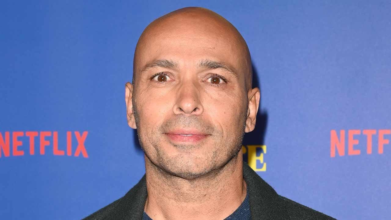 8 ans après la comédie culte Problemos, Eric Judor revient avec un film sur un sujet inattendu !