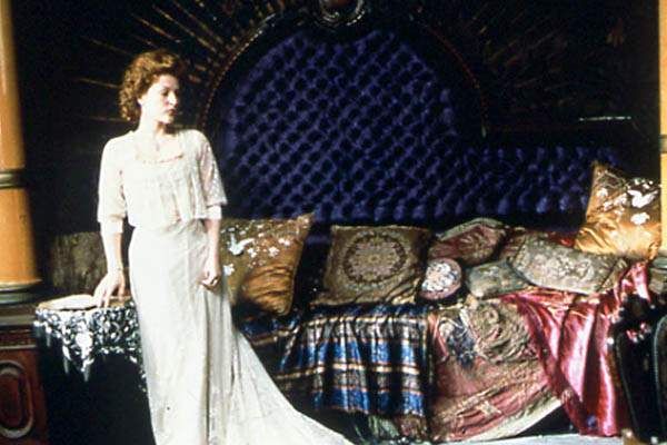 Photo du film Chez les heureux du monde - Photo 3 sur 9 - AlloCiné