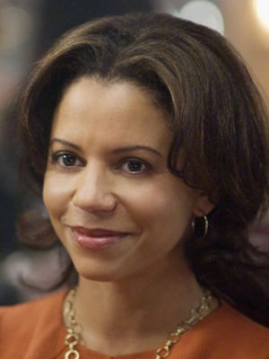 Next photo of Gloria Reuben