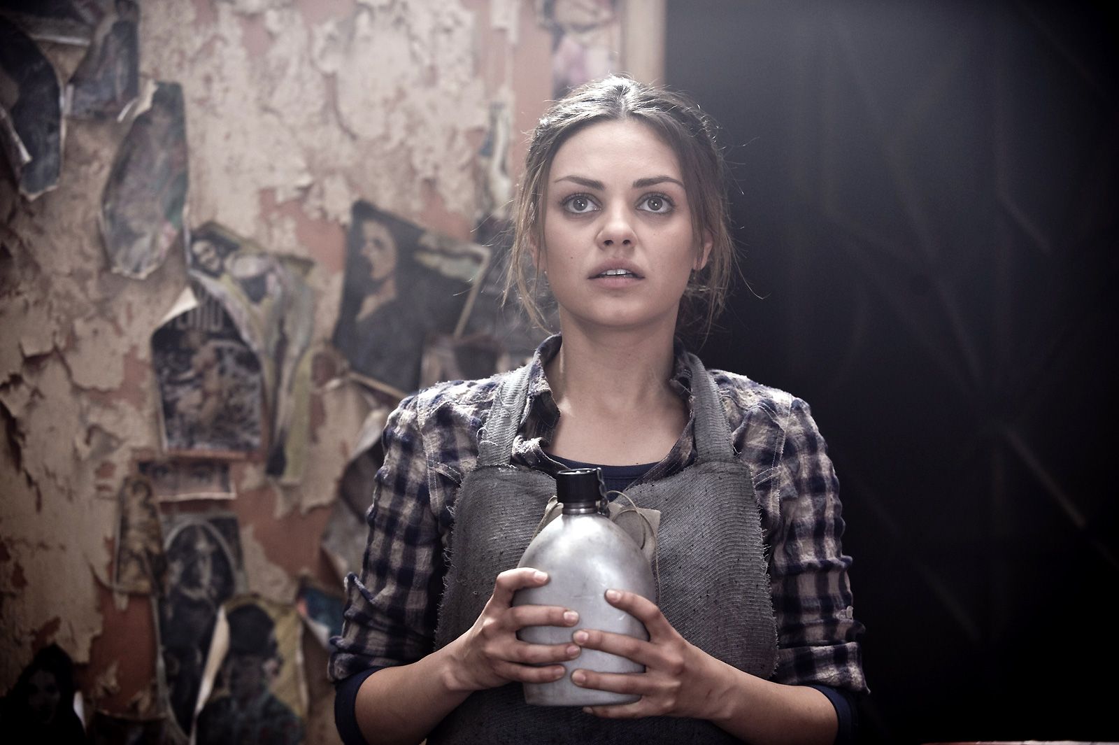 Films Et Séries Tv Avec Mila Kunis Photo de Mila Kunis - Le Livre d'Eli : Photo Allen Hughes, Mila Kunis